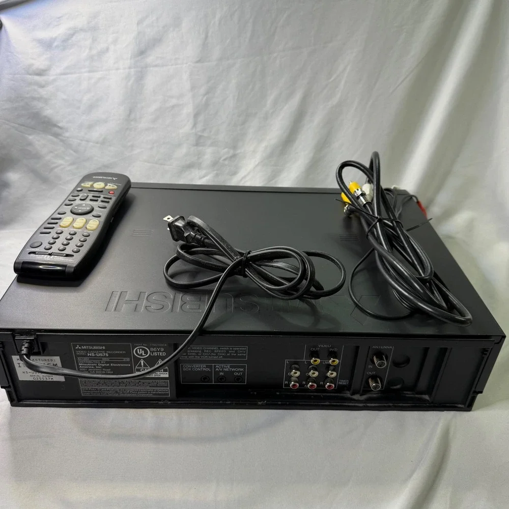 Mitsubishi HS-U575 VHS VCR Player 4-Head Hi-Fi Stereo Alpha 400  Remote WORKS